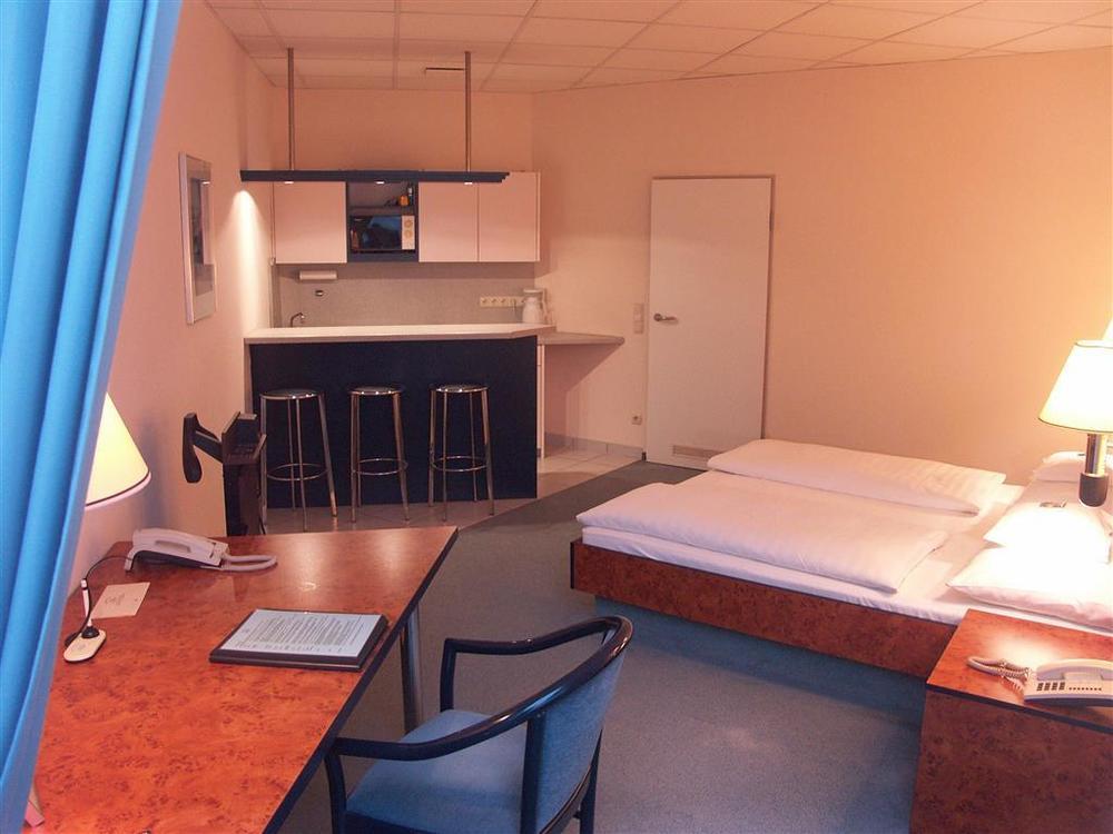 Hotel Arkadia Фридрихсдорф Номер фото