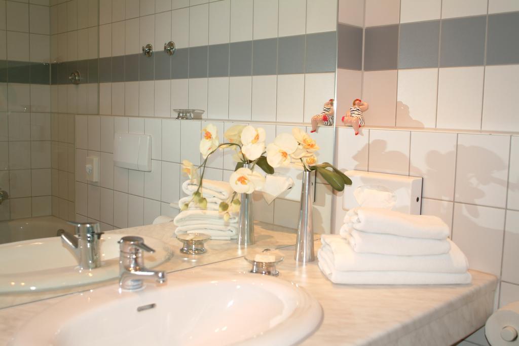 Hotel Arkadia Фридрихсдорф Номер фото